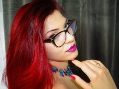 AkashaRedQueen - female with red hair webcam at ImLive