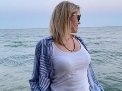 AlessiaShy - blond female webcam at ImLive