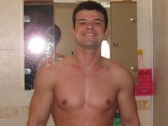 AlexxBond - male webcam at ImLive