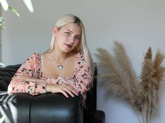 AliceGrasie - blond female with  big tits webcam at LiveJasmin