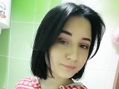 AliceLaBerry - female with black hair and  small tits webcam at ImLive