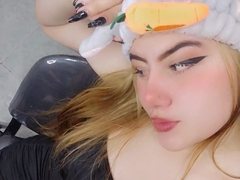 alisoncumgirl414 - female webcam at ImLive