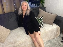 AmandaBlonde - blond female with  big tits webcam at LiveJasmin