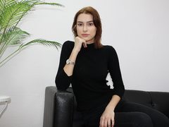 AmandaBarlow - female with red hair webcam at LiveJasmin