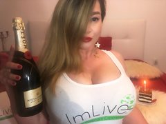 AmericanPie1 - blond female with  big tits webcam at ImLive