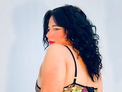 amyhott69 - female webcam at ImLive