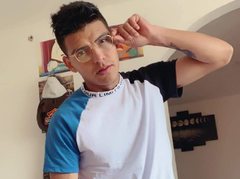 Andres_hornyxx - male webcam at ImLive