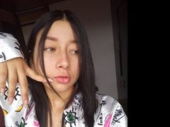 Andromeda_ - female with black hair webcam at ImLive