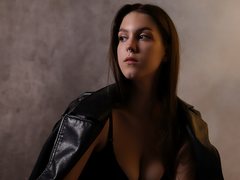 AngelinaGrante - female with brown hair and  big tits webcam at LiveJasmin