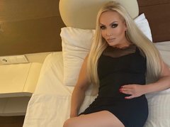 AnnyThompson - blond female with  small tits webcam at LiveJasmin