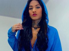 andreinasexhGreen - shemale with black hair webcam at ImLive