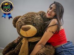 antoneladreamss - female with black hair and  small tits webcam at ImLive