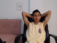 Apolo_Greenfield - male webcam at ImLive