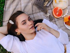 AriadnaHolter - female with brown hair and  small tits webcam at LiveJasmin