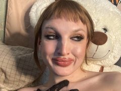 Ashley_Creamy - shemale with brown hair webcam at ImLive