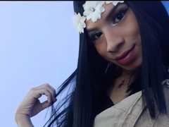 SalomeGrey - shemale with black hair webcam at xLoveCam