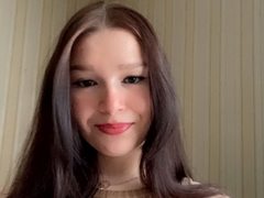 AvaCandy - female with brown hair webcam at xLoveCam