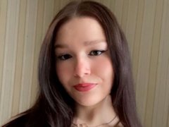 AvaCandy - female with brown hair webcam at xLoveCam