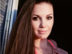 AwesomeValentinna - female with brown hair webcam at xLoveCam