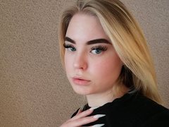 BabyBlondy - female webcam at ImLive