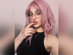 BabyYodaX - blond female with  small tits webcam at ImLive