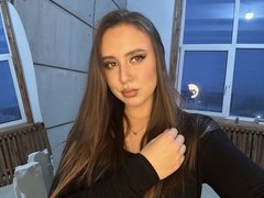 BeckiXHoney - female with brown hair and  small tits webcam at xLoveCam