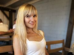 Bel_Cassandra - blond female with  small tits webcam at ImLive