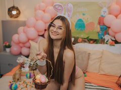 BellaMiller_ - blond female with  small tits webcam at ImLive