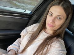 BellezaAngel - female with brown hair and  small tits webcam at ImLive