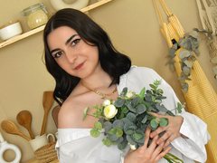 JenniferAllann - female with brown hair webcam at LiveJasmin