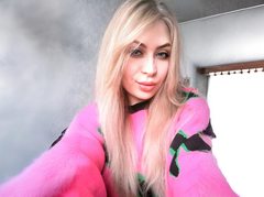 BerthaXGolden - blond female with  small tits webcam at ImLive