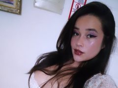 bellahedidx69573 - female webcam at ImLive