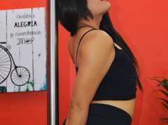 Bianca_Flowers - shemale with black hair webcam at ImLive