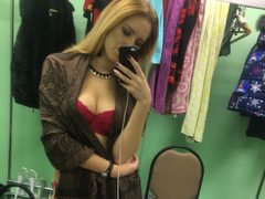 Blondy_doll - female webcam at ImLive