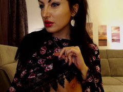 BlueAbbyy - female with brown hair and  big tits webcam at ImLive