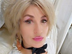 BruneAtomique - blond female webcam at xLoveCam
