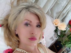 BruneAtomique - blond female webcam at xLoveCam