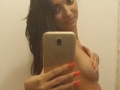 BriannaBella - female with black hair webcam at ImLive