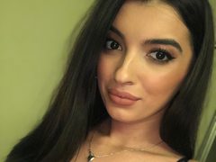 BriannaBella - female with black hair webcam at ImLive