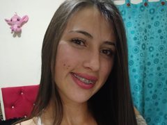 brenda_moris - female with brown hair webcam at ImLive