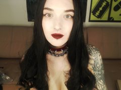 BustyKatriese - female with black hair and  big tits webcam at ImLive