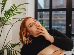 Chubby_Goddess - female with red hair webcam at ImLive