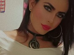 CristallWrightTs - shemale webcam at xLoveCam