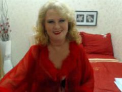 CharmingGloria - female with brown hair and  big tits webcam at ImLive
