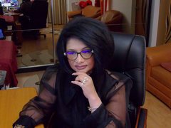 ClassybutNaughty - female with brown hair webcam at xLoveCam