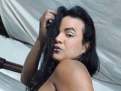 ClodyMalla - shemale webcam at xLoveCam