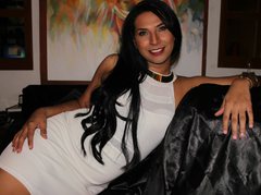 SashaSWEETkinky - shemale with black hair webcam at ImLive