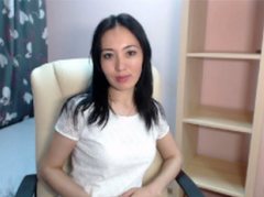 DaisyMun - female with black hair and  small tits webcam at ImLive