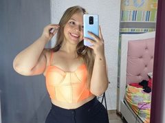 KendallBennet - blond female webcam at xLoveCam