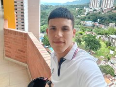 DarwinOrtiz - male webcam at xLoveCam